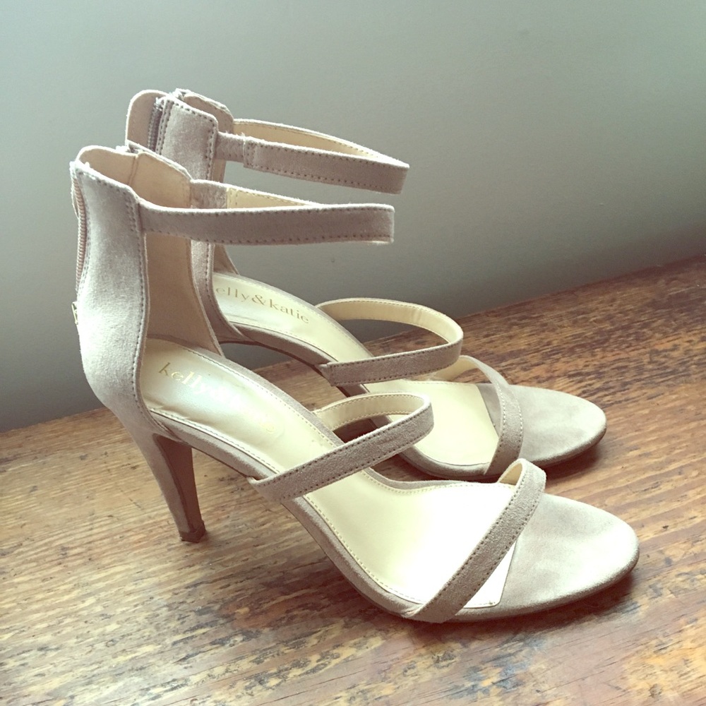 Beige heels